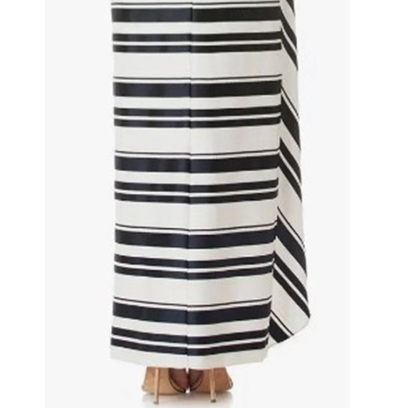 KAY UNGER One-Shoulder Cross Front Maxi Dress - Picture 5 of 16